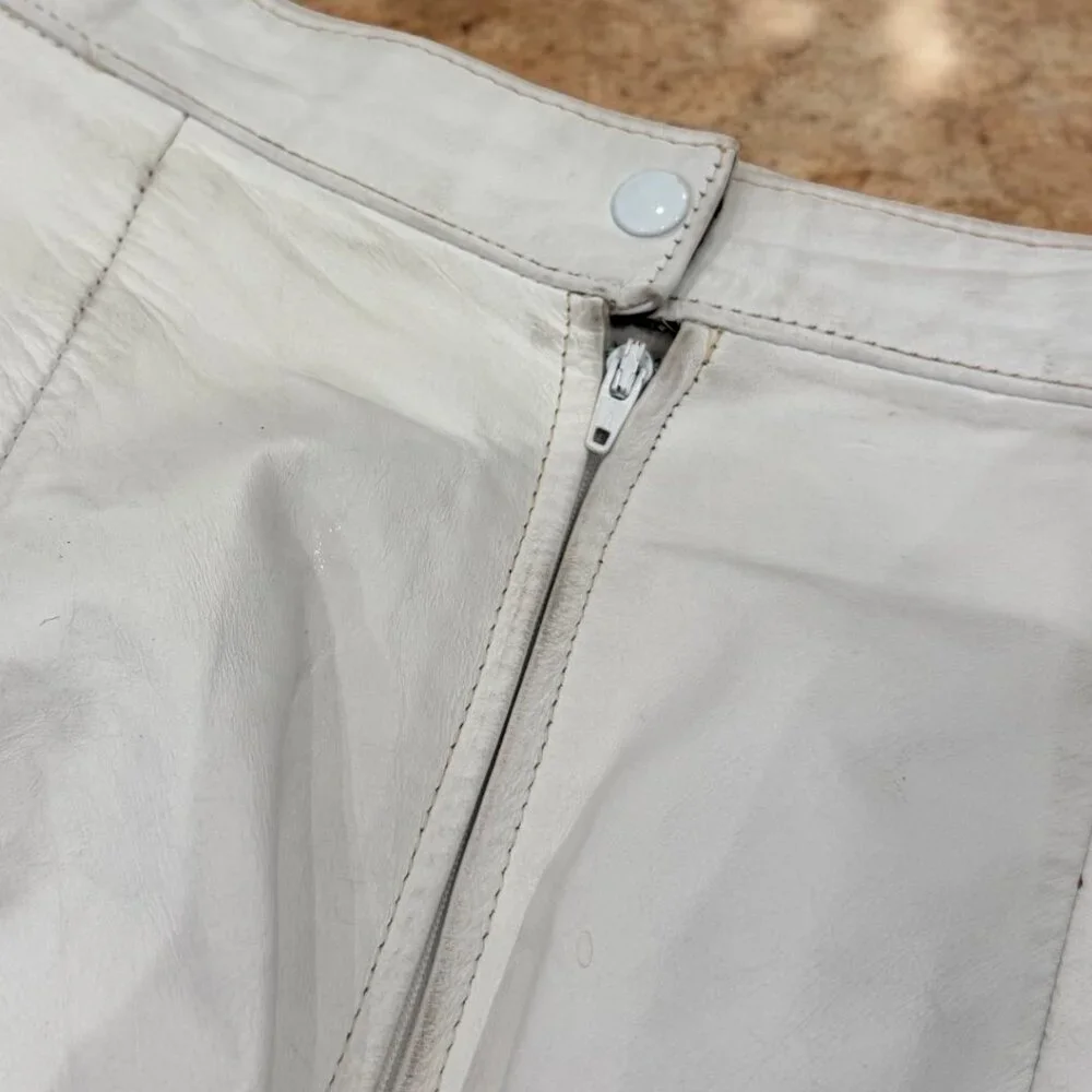 Vintage Wilson's Ivory Genuine Leather Mini Skirt Size 6 High Waist - Picture 10 of 10